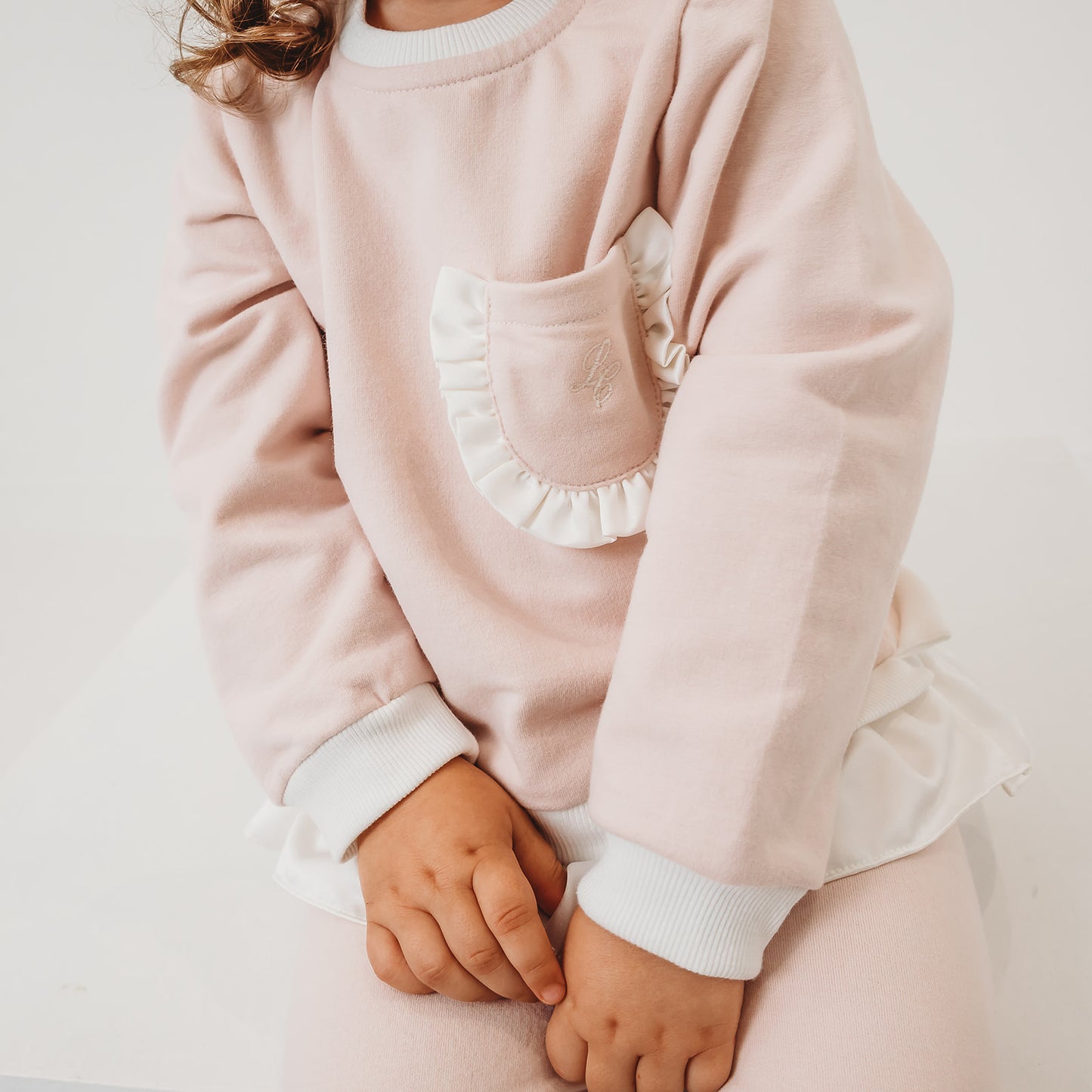 Thandie lounge set